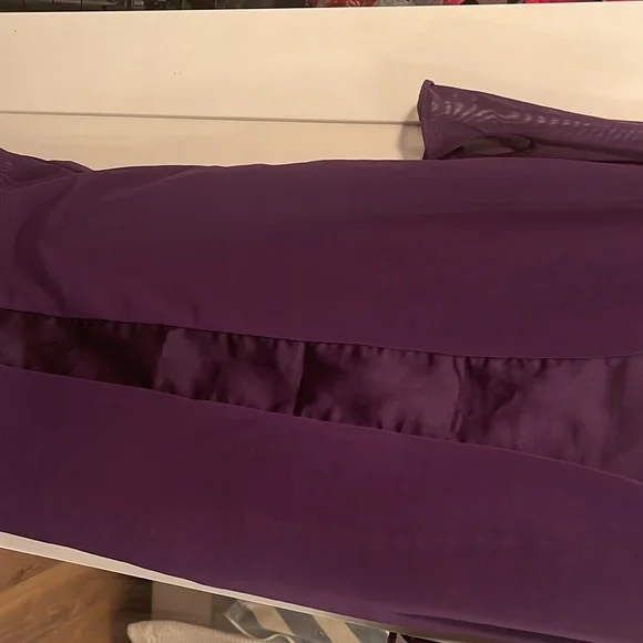 House of CB dress - Picture 6 of 7